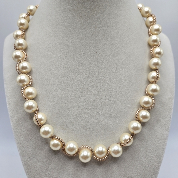 VINTAGE SHB Shofel Bros Wrapped Faux Pearl Gold Tone Beaded Strand Necklace - Picture 1 of 7